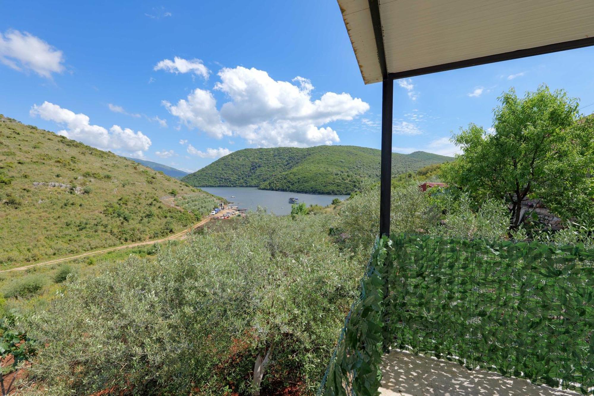 Lago Calmo Villa クサミル エクステリア 写真