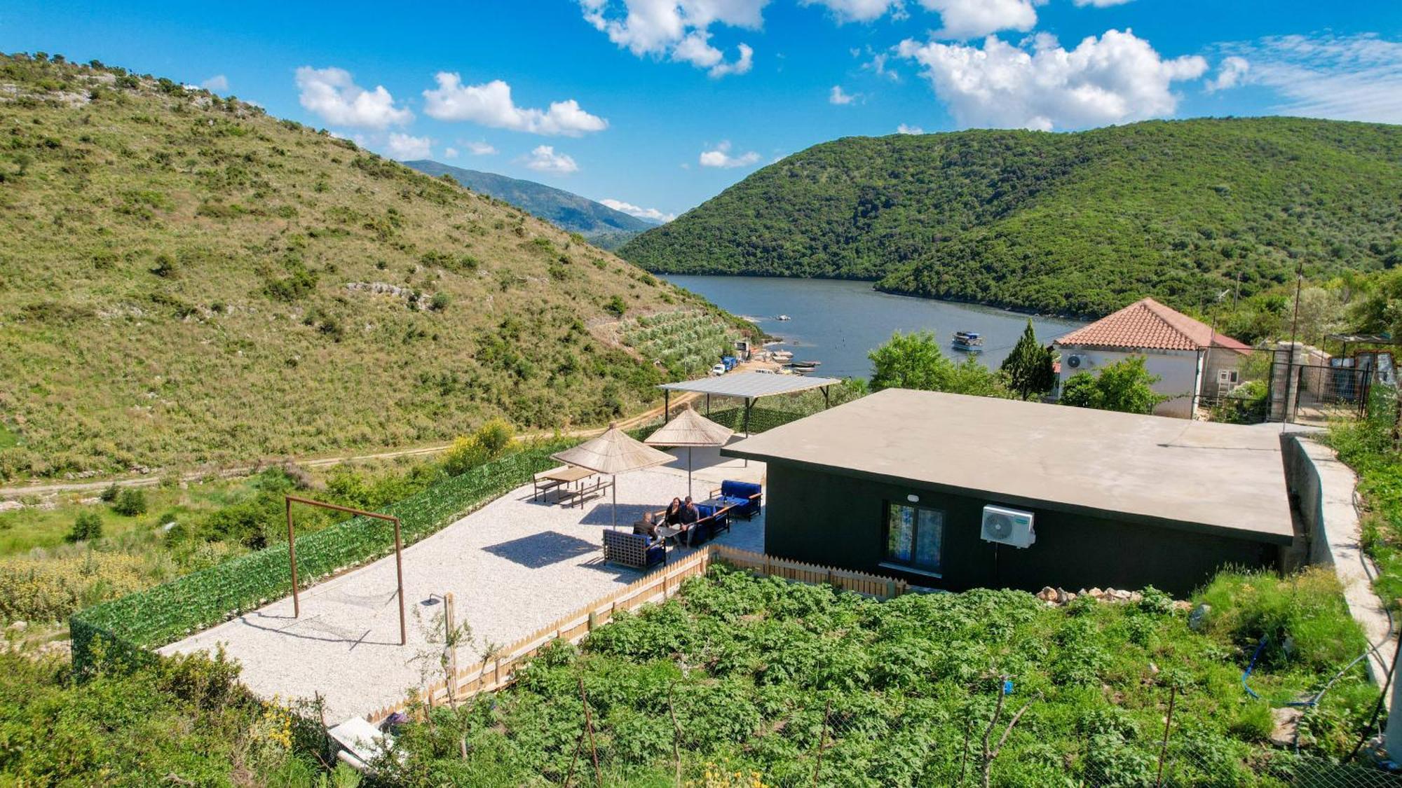 Lago Calmo Villa クサミル エクステリア 写真